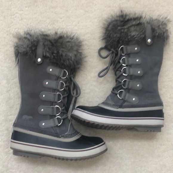 Sorel Women’s Joan of Arctic Boots Quarry, Black - Picture 2 of 9